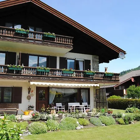 Gastehaus Engel بيت ضيافة